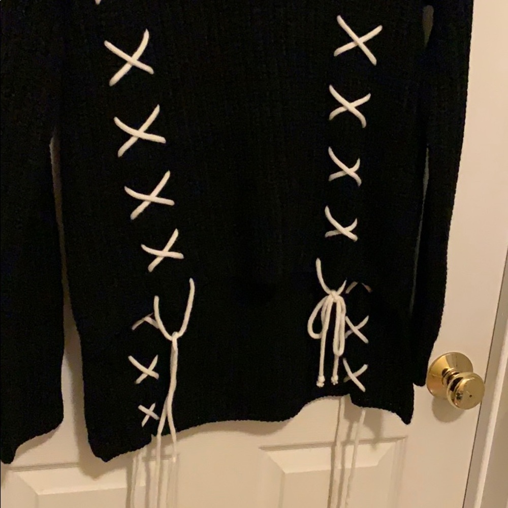 turtleneck sweater - Picture 4 of 4